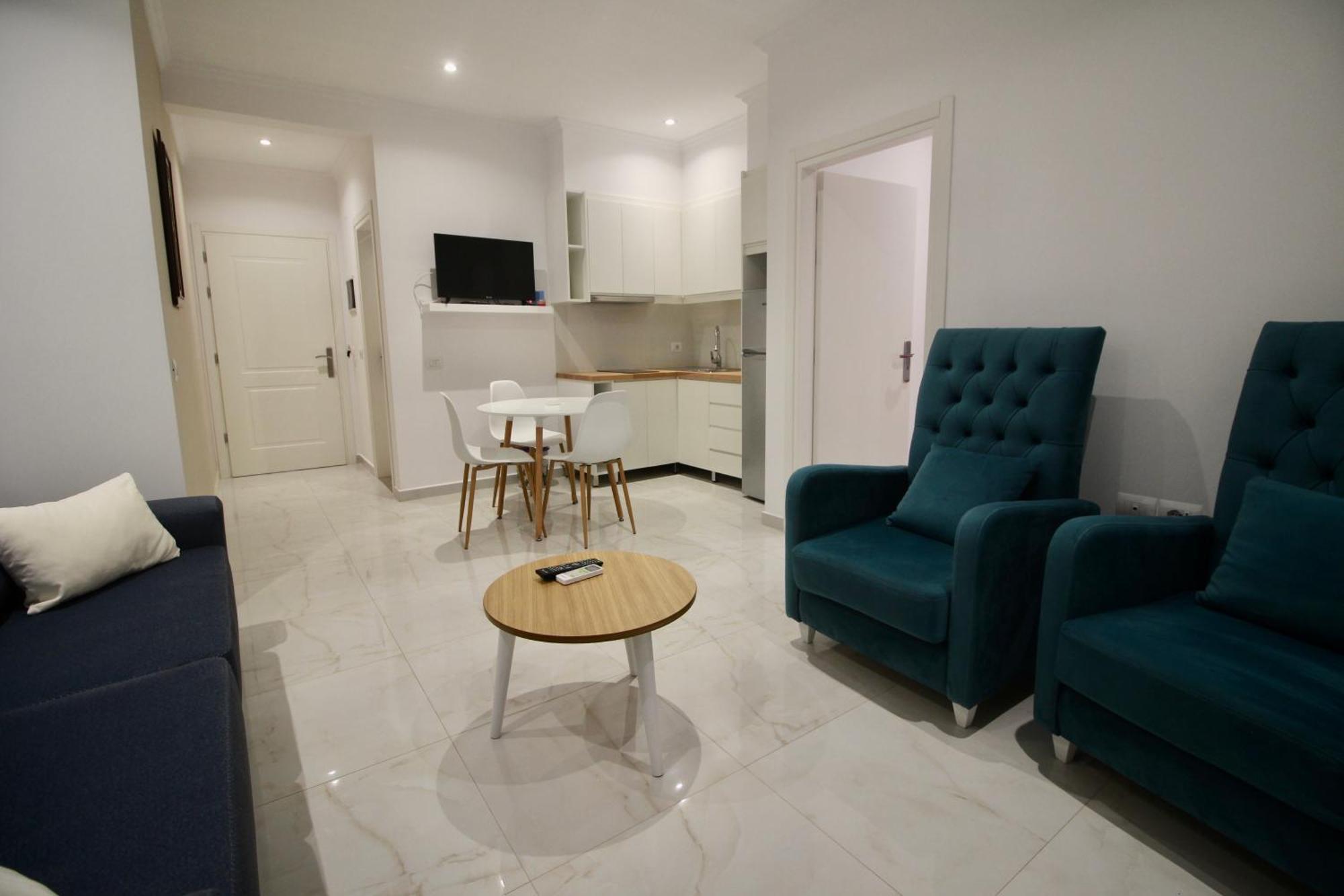 Sela Apartments Саранда Екстер'єр фото
