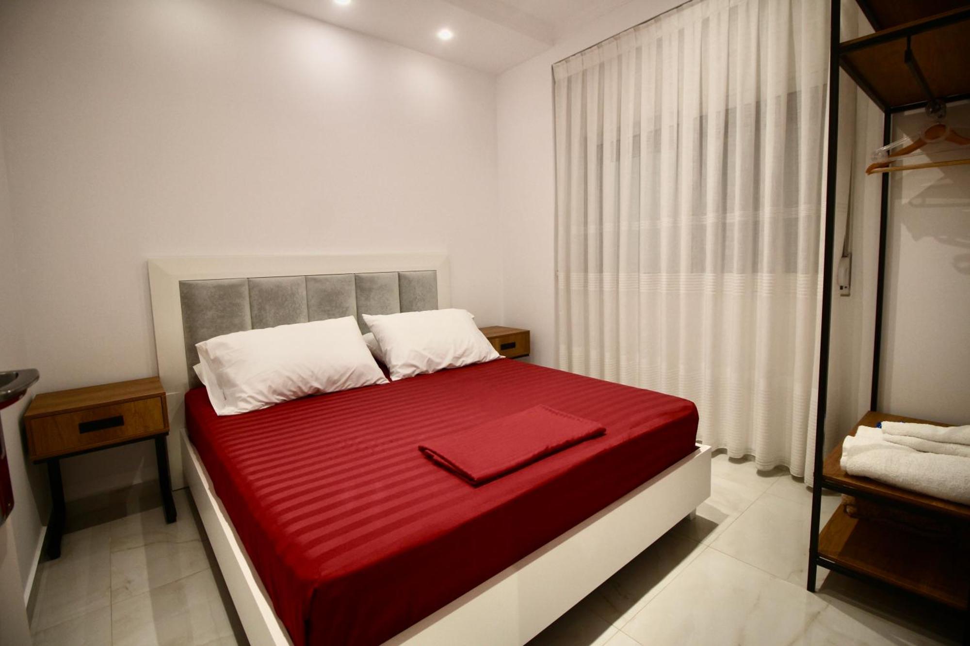 Sela Apartments Саранда Екстер'єр фото