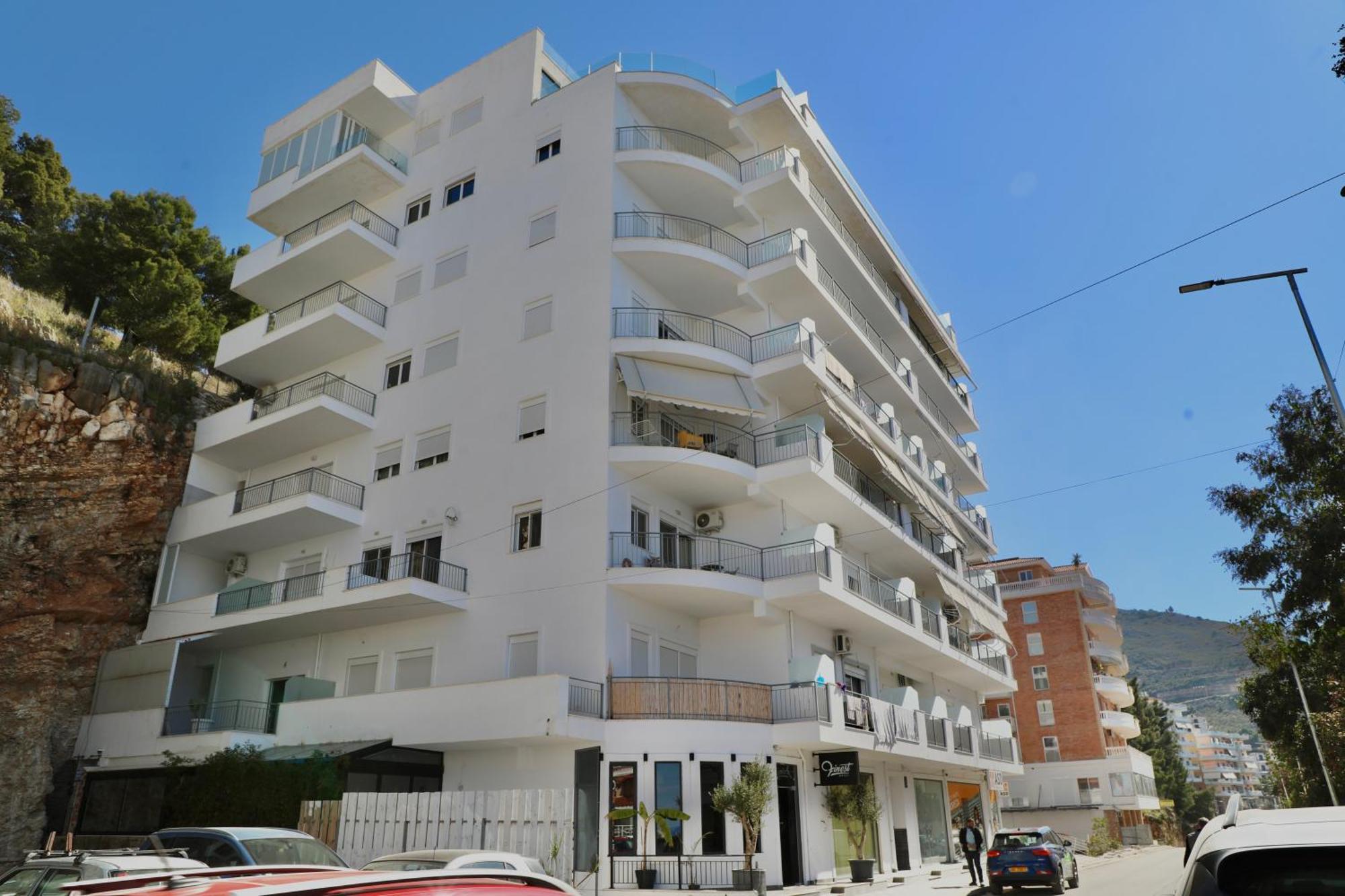 Sela Apartments Саранда Екстер'єр фото